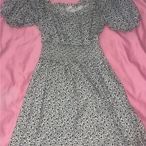 Old Navy Black and White Floral Dress